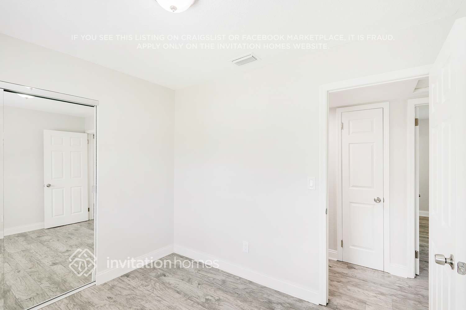 Building Photo - 909 Skyview Dr