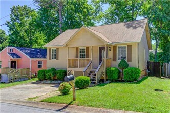Building Photo - 4647 Candlewyck Way