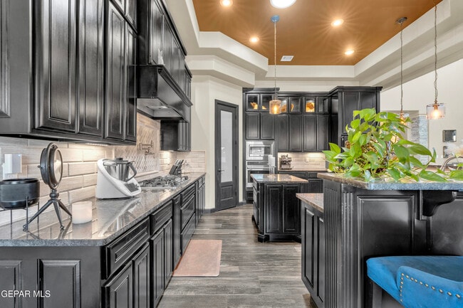 Building Photo - 14812 Long Shadow Ave