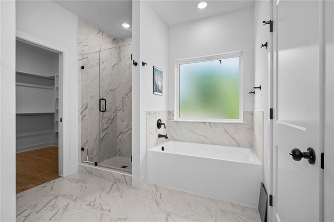 Building Photo - 45 Blairgowrie Dr