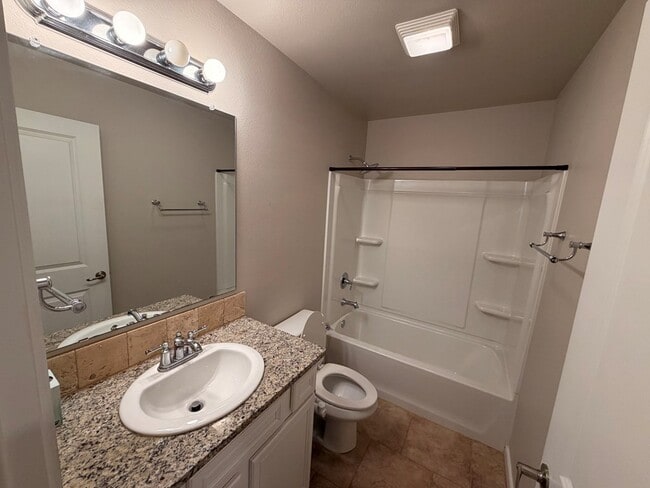 Building Photo - 1109 Wagon Wy.