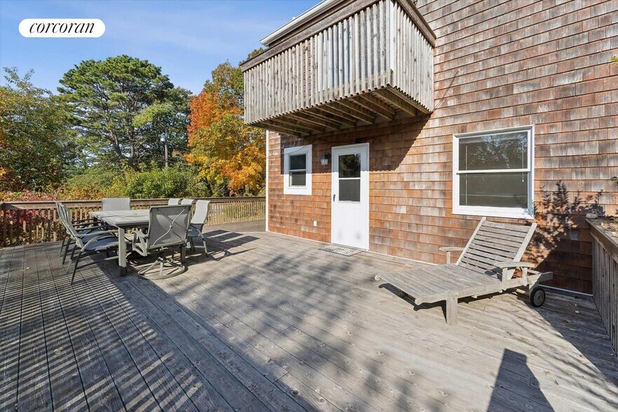 Building Photo - 20 Magee Dr