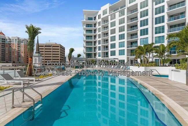 Building Photo - 111 S Pineapple Ave