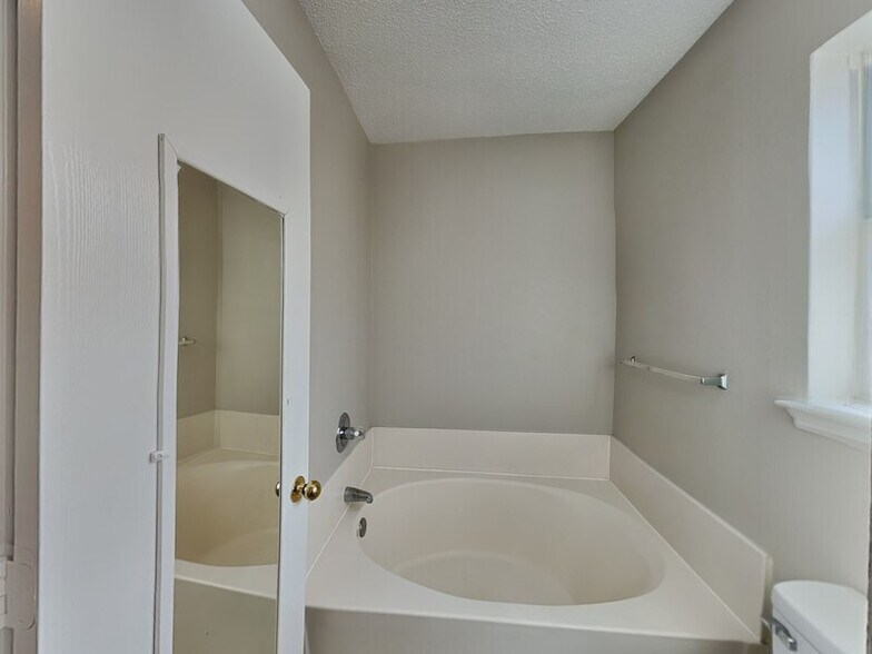 Building Photo - 7413 Ranger Way