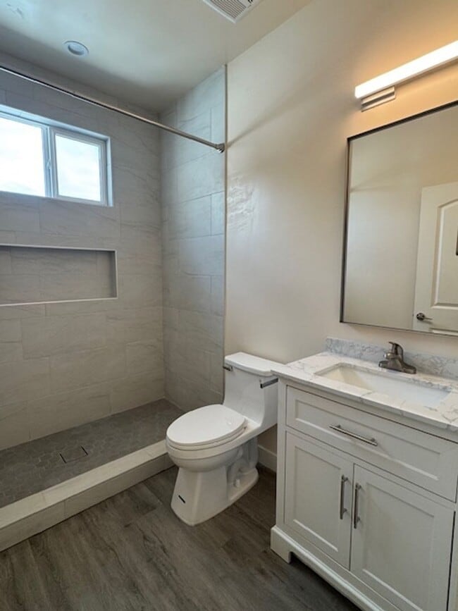 Building Photo - Charming & Private 4-Bedroom, 4-Bath Home in Sherman Oaks