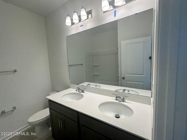 Building Photo - 483 Cherry Elm Dr