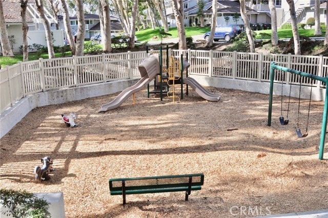 Building Photo - 2470 Coventry Cir