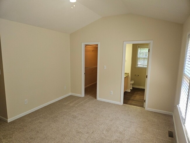 Building Photo - 5601 Picnic Rock Ln