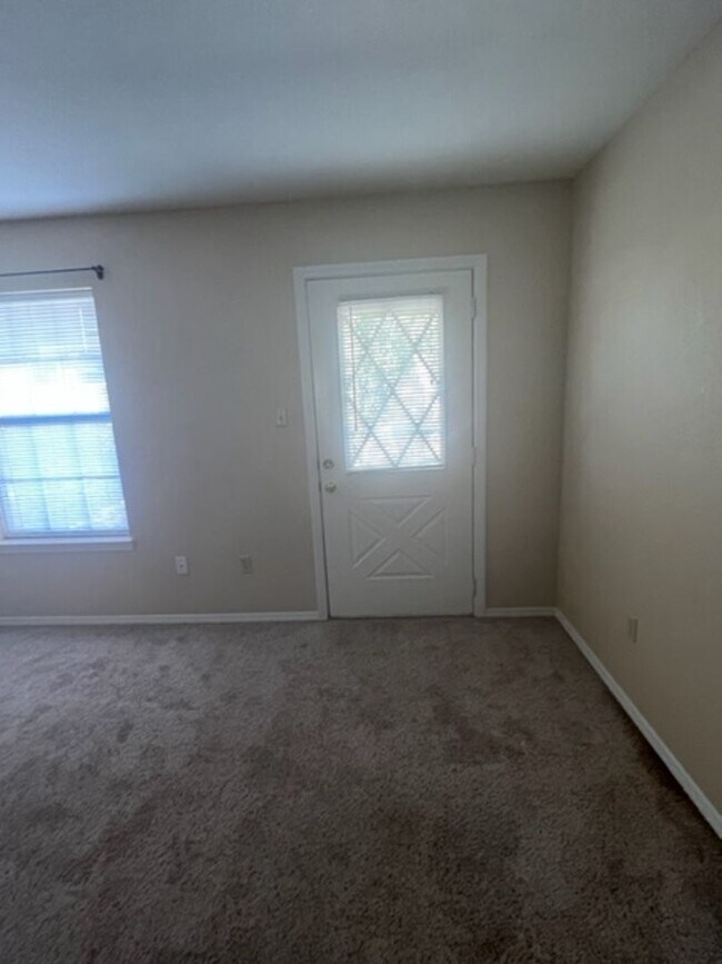 Building Photo - Beautiful home on a large corner lot with RV parking