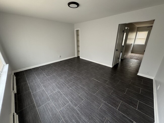 Building Photo - 2501-2503 S 44th St. - 8 Unit