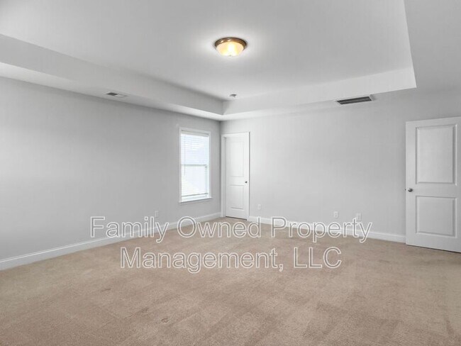 Building Photo - 302 Red Leaf Blvd