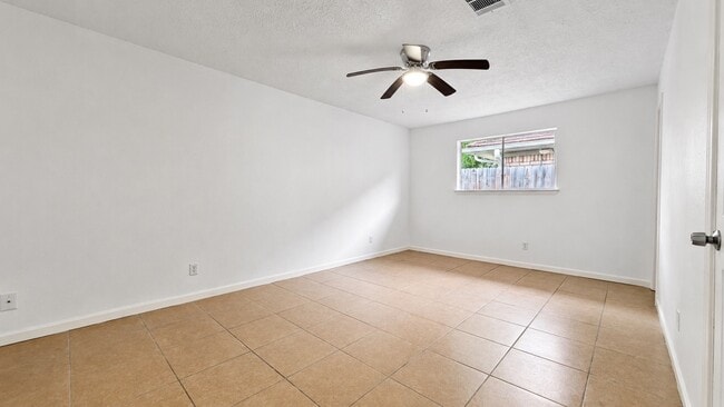 Building Photo - 4418 Ponca St