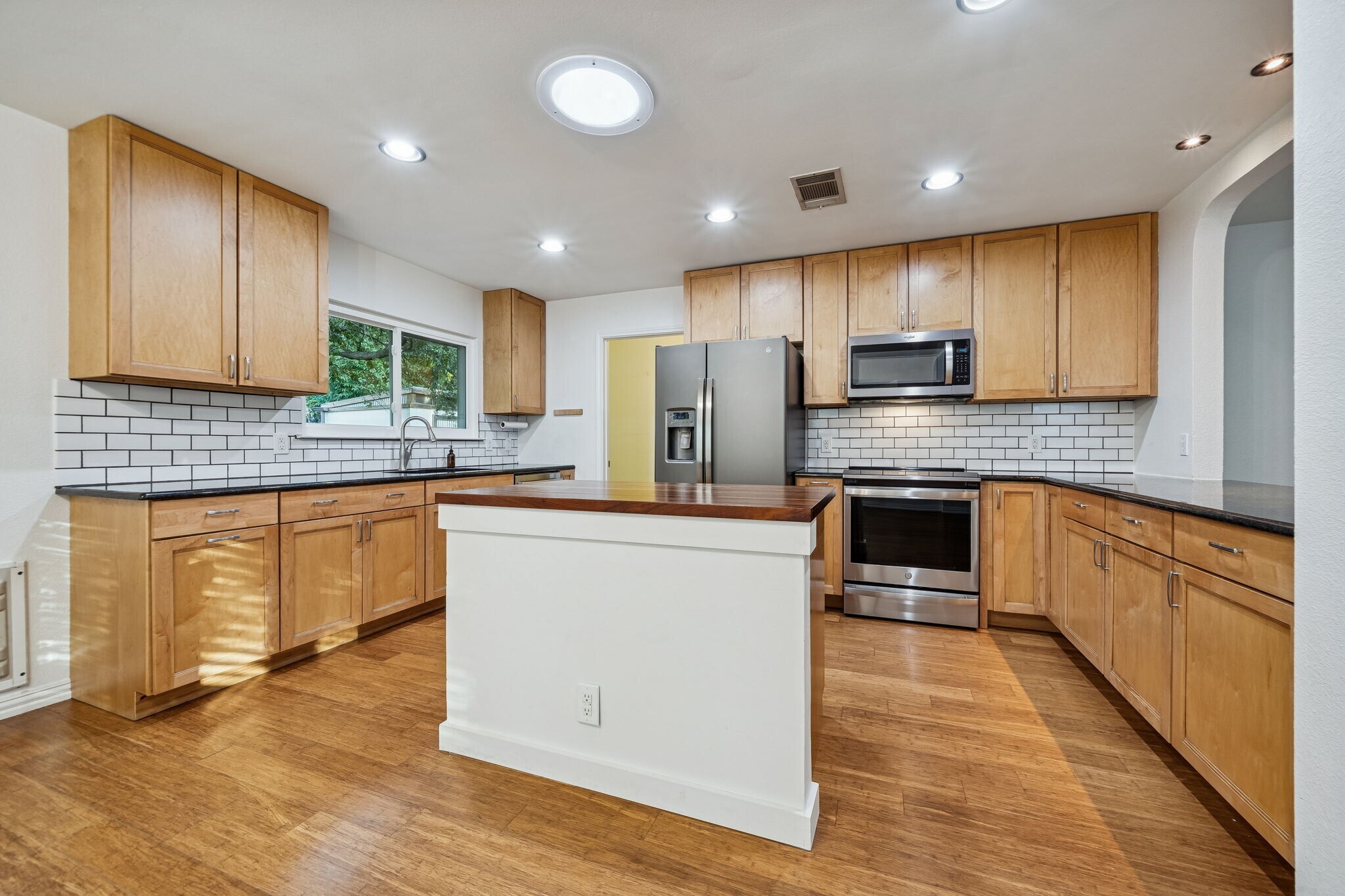 Building Photo - 4308 Dos Cabezas Dr