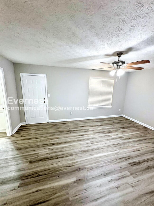 Building Photo - 7011 Regency Ln