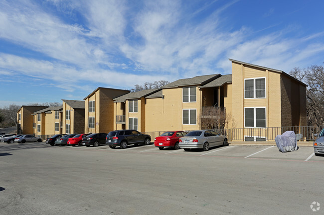 Building Photo - Westdale Hills Crooked Stick