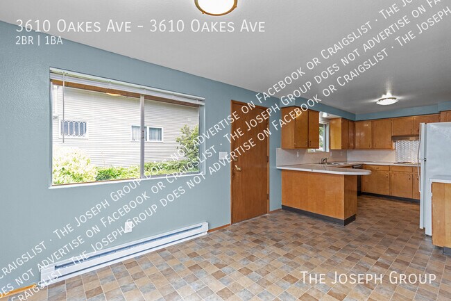 Building Photo - 3610 Oakes Ave