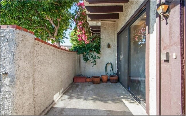 Building Photo - 17824 Killion St