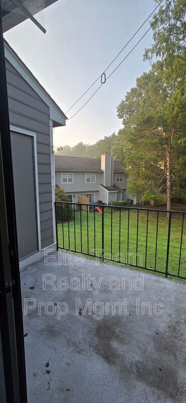 Building Photo - 3001 Heathstead Place