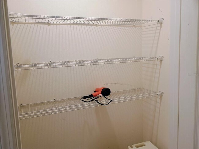 Building Photo - 1925 Chautauqua Ln