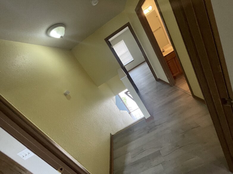 Building Photo - 3403 Westwind Dr