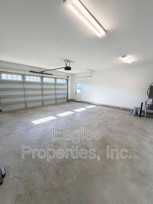 Building Photo - 609 Tuscany Cir