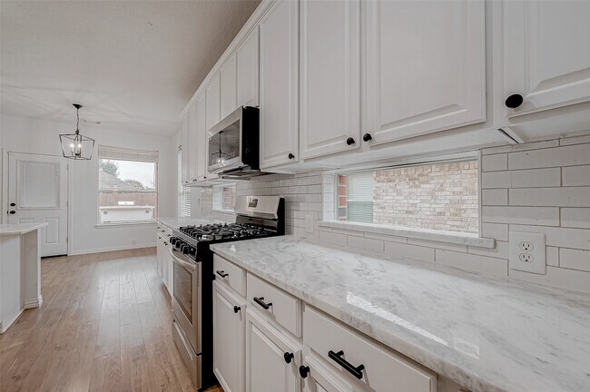 Building Photo - 20802 Louetta Oak Dr