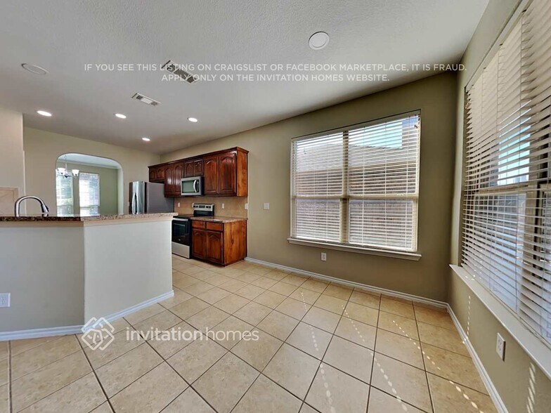 Building Photo - 2222 Whitney Dr