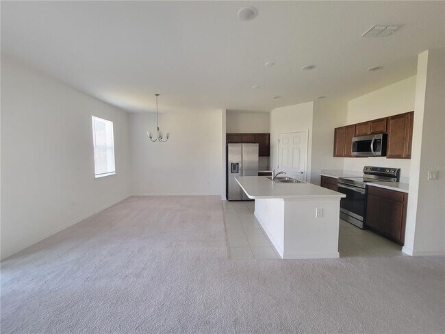 Building Photo - 1346 Normandy Dr