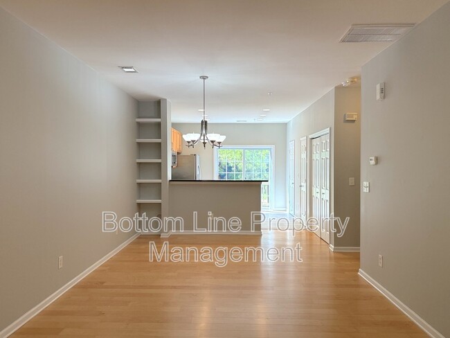Building Photo - 1131 Ilana Ct