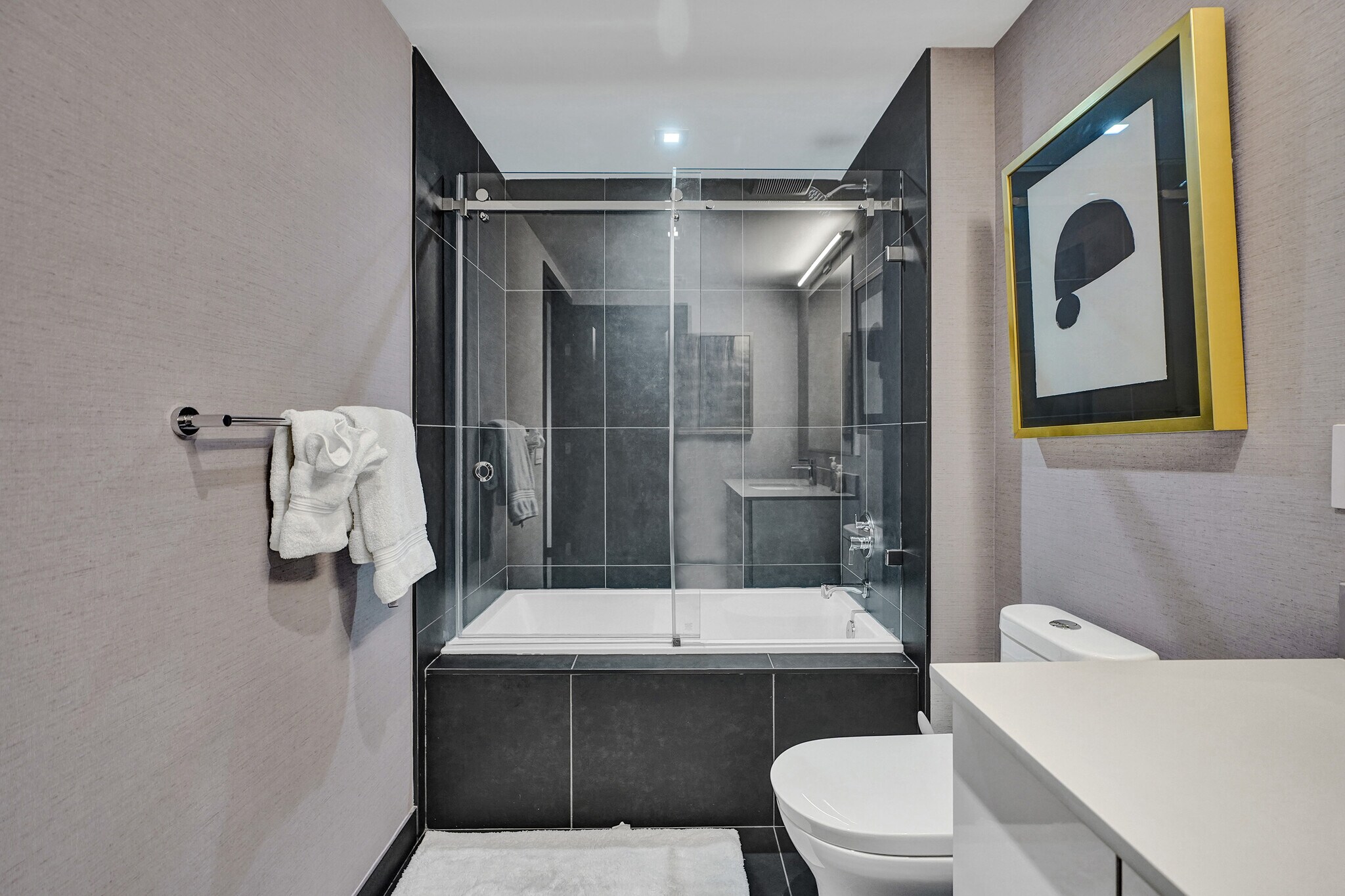 Building Photo - 1600 NE 1st Ave