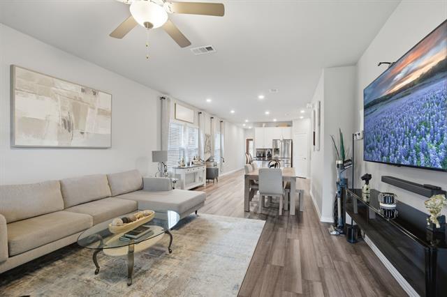 Building Photo - 5005 Emerald Hl Dr