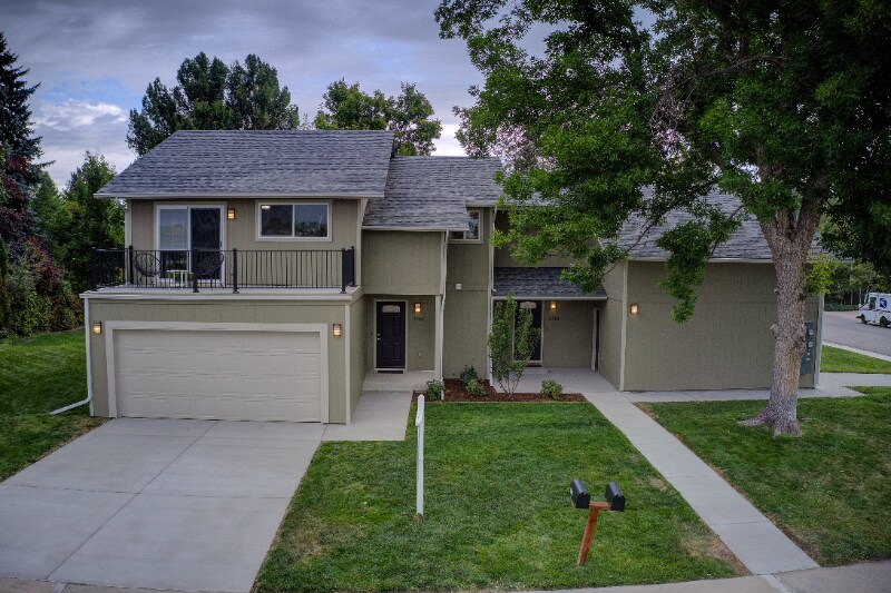 Building Photo - 2716 Parklake Dr