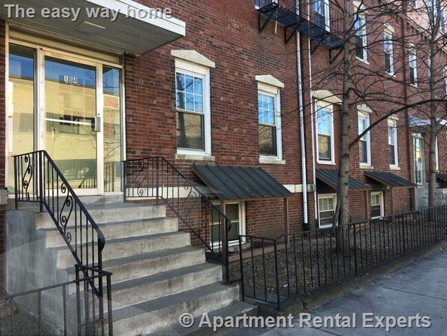 Building Photo - 160 N Beacon St