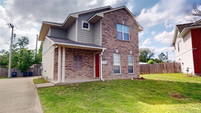 Building Photo - 505 Camp Ct