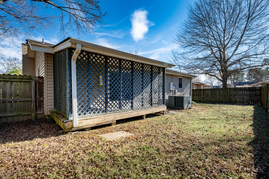 Building Photo - 13 Coronado Cv