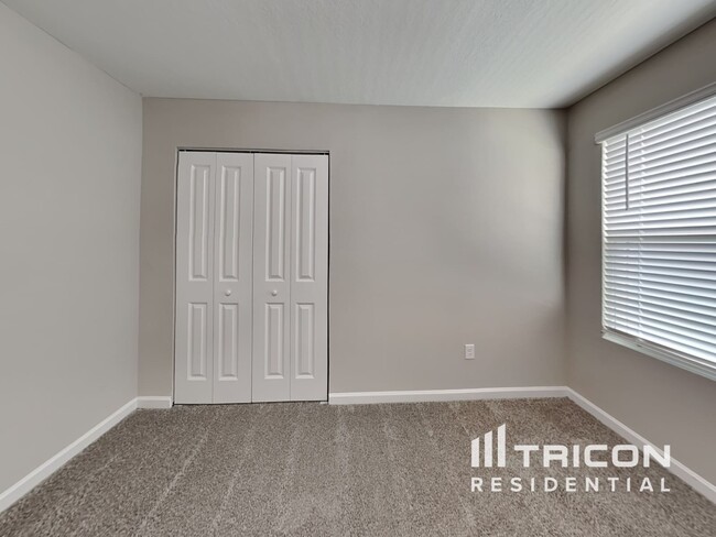 Building Photo - 86 Raphael Ln