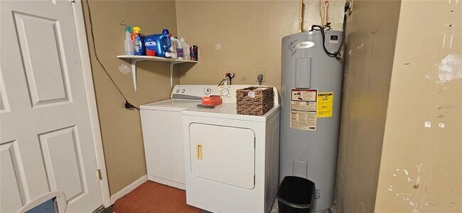 Building Photo - 1823 SE 15th St