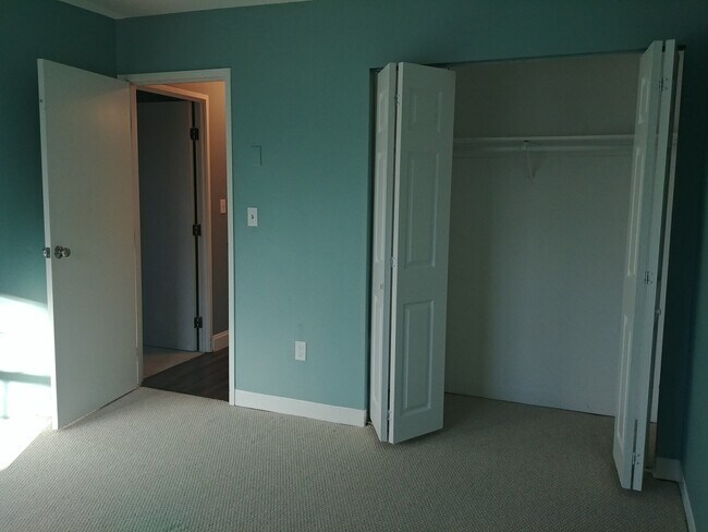 #2 bedroom - 19 Chapel Hill Dr