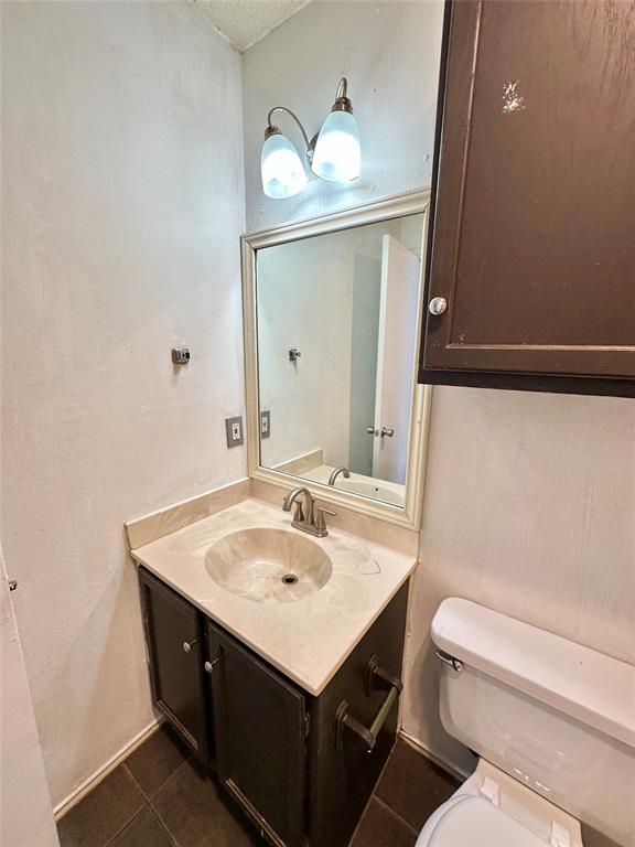 Building Photo - 9103 Japonica Ct