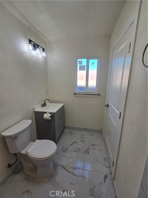 Building Photo - 999 Long Beach Blvd