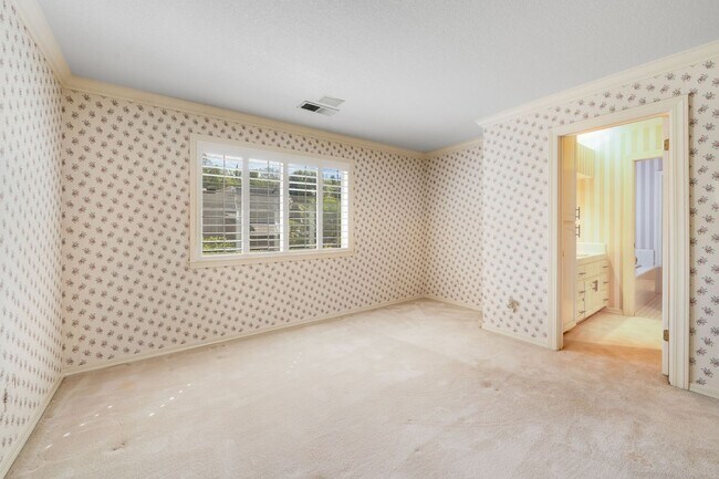 Building Photo - Luxury Custom Home in Folsom with Pool, 3-Car Garage & 4,300+ Sq Ft!