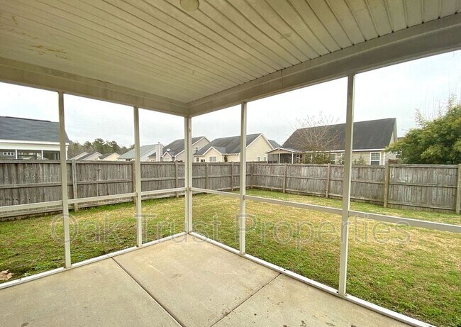 Building Photo - 410 Vinicio Dr