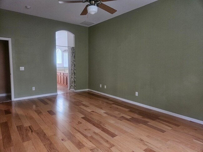 Separated master bedroom with lots of privacy and natural sunlight - 3615 Soft Breeze Cir