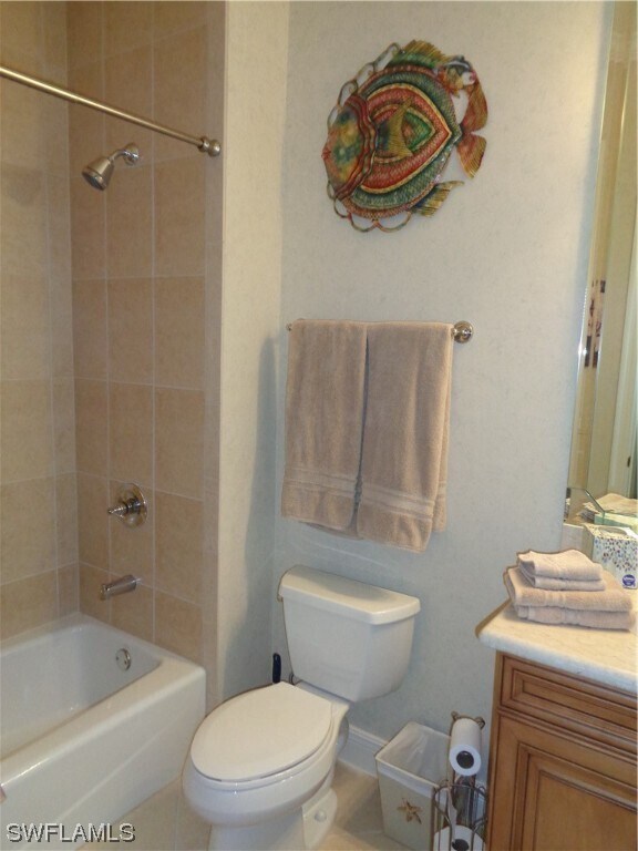 Building Photo - 534 Avellino Isles Cir