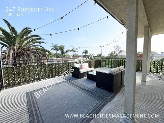 Building Photo - 247 Roycroft Ave