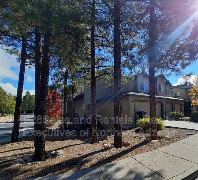 Building Photo - 1097 W Overland Pass Dr