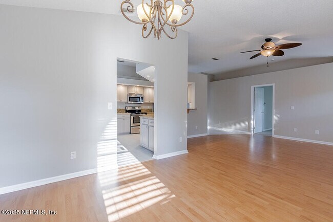 Building Photo - 326 Wildberry Ct