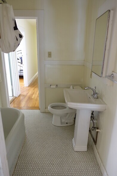 Building Photo - 2343 Dwight Way