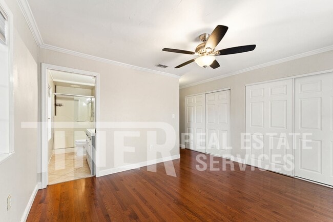 Building Photo - 705 Orange Grove Way