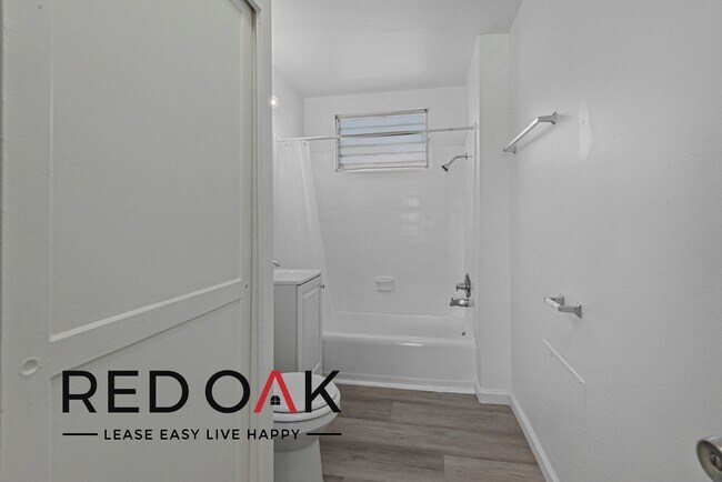 Building Photo - 13311 Maclay St
